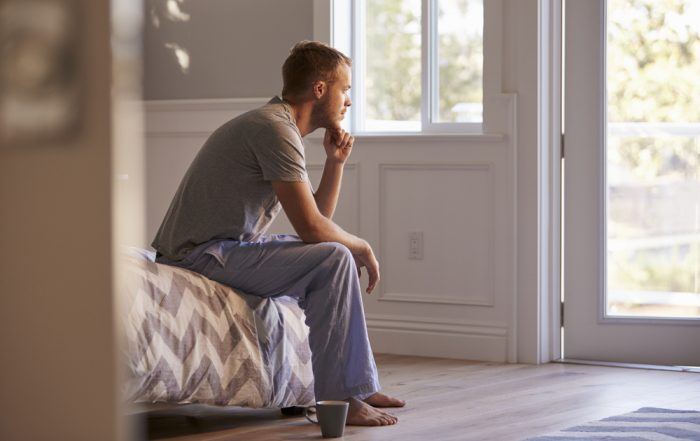 what are the symptoms of chlamydia in men?