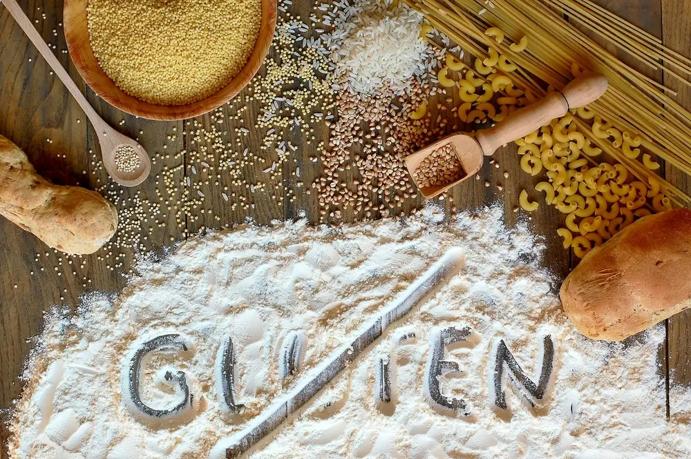 coeliac2 What are the symptoms of coeliac disease? What foods should be avoided if you're coeliac?
